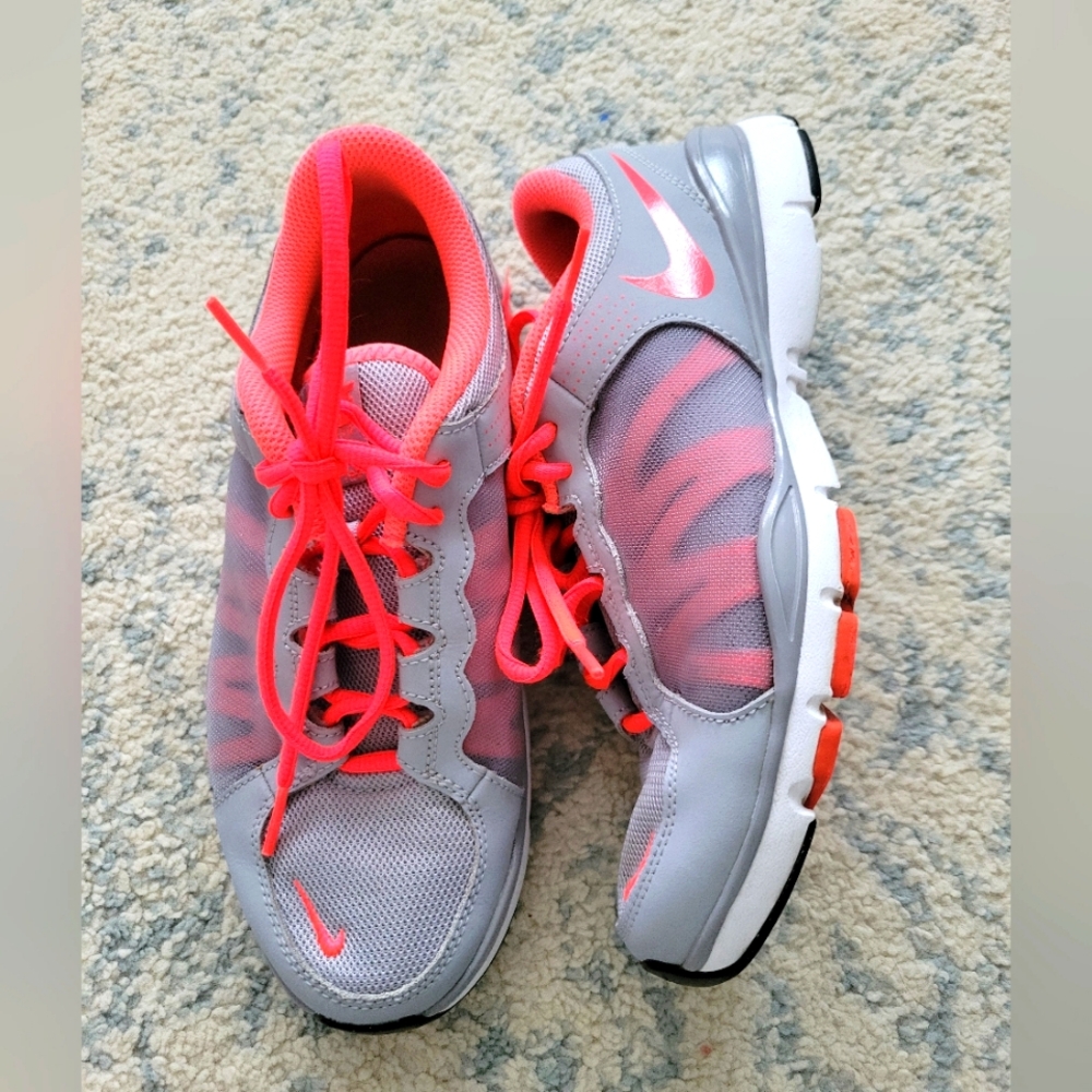 Nike Flex TR2 Training Running Shoe Womens Size 8